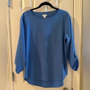 CHICOs loose fitting blue top w/button tab sleeve size 1 (medium)
